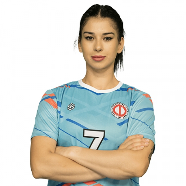Nazli Tan