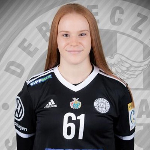 Dóra  Szabó 